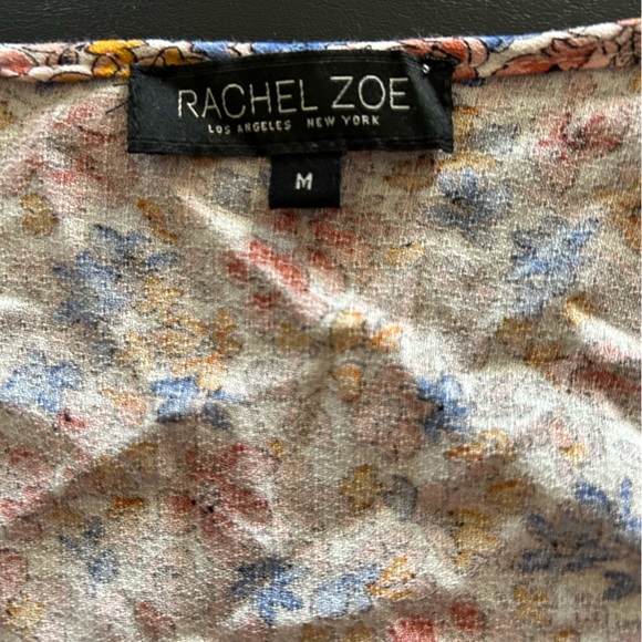 Rachel Zoe Size Medium V Neck 3/4 Flare Sleeve Babydoll Top Floral Print Hi Low - Picture 5 of 6